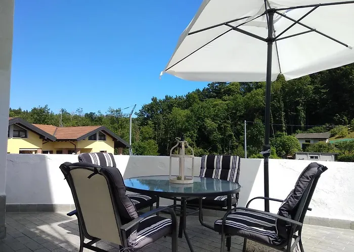 Semesterbostad Casa Le Rose Ameno