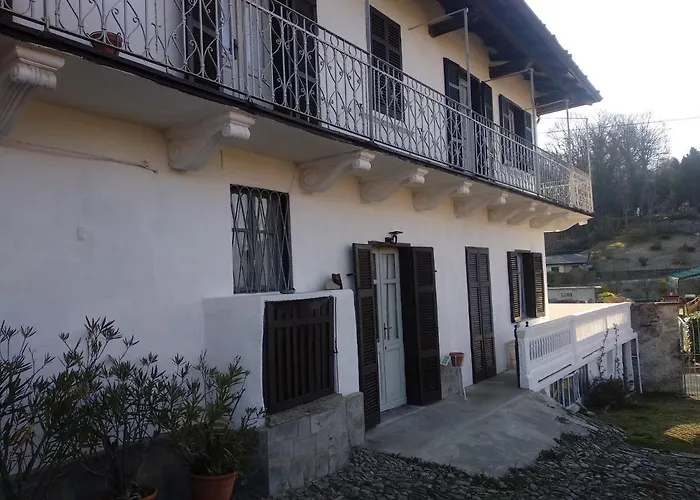 Casa Le Rose Semesterbostad Ameno